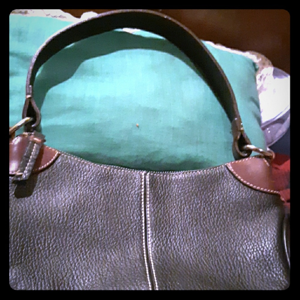 Dooney and bourke leather handbag